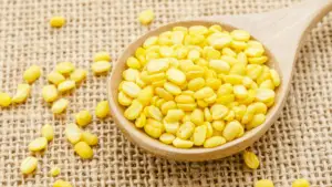 Split yellow mung beans