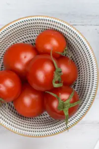 Fresh tomatoes 